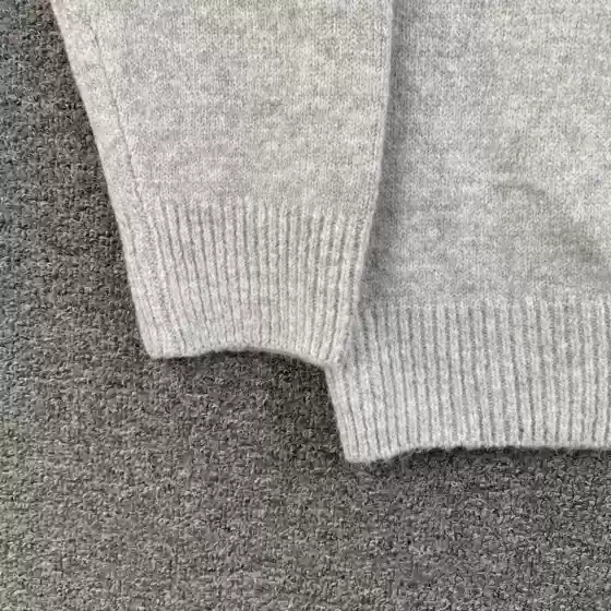 Trendy Minimalist Letter Jacquard Logo Crewneck Pullover Sweater
