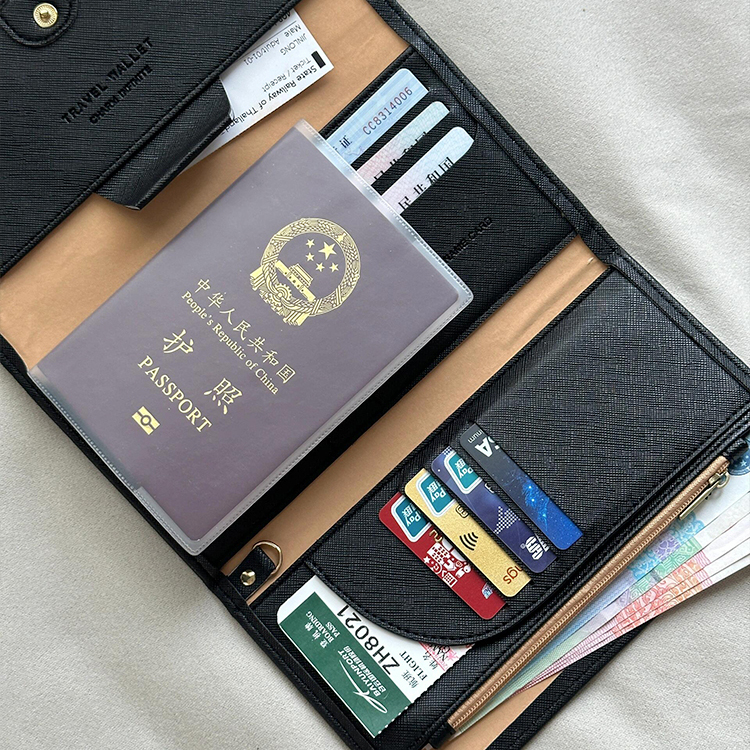 护照夹钱包卡包一体多功能长款男女式出国旅行登机牌证件护照包