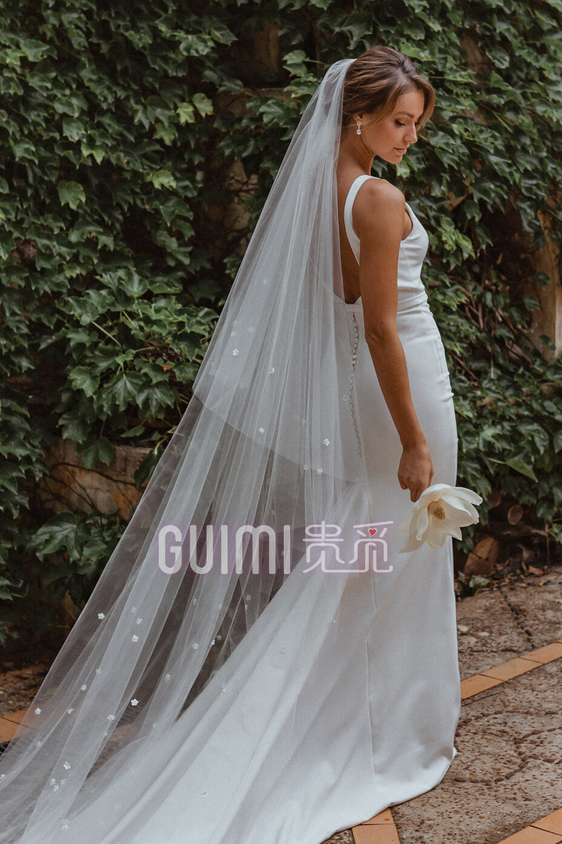 婚礼花朵拖尾头纱新娘主婚纱头饰超仙结婚拍照高级花瓣长款水晶纱