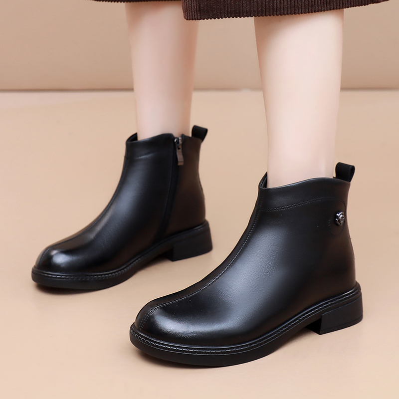 一体橡胶底百搭马丁靴通勤工作鞋