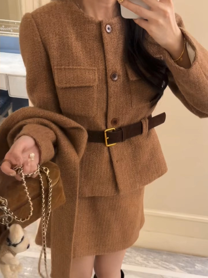 【现货】25冬季新款毛呢围巾收腰身羽绒外套短裙两件套装女,女装/女士精品,时尚套装,淘宝优惠券,粉丝福利购,淘宝优惠卷