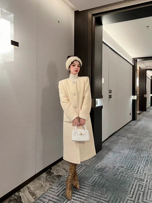 冬季名媛白色毛呢长款大衣