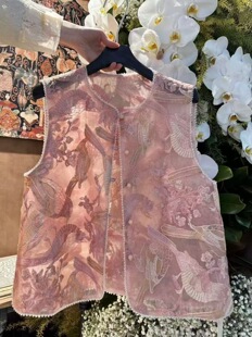 新款 26春季 重工蕾丝刺绣国风马甲上衣 现货