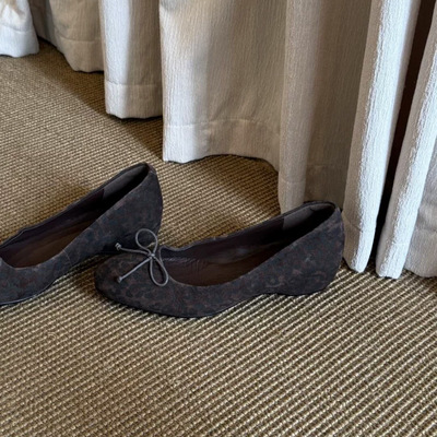 雾屿咖啡猫复古印花软底单鞋