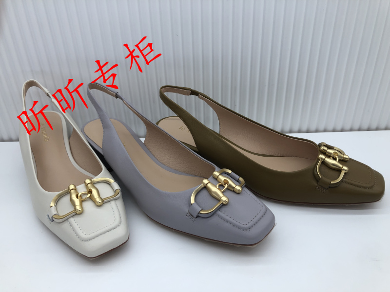 Le saunda莱尔斯丹女鞋2023年夏季后空马衔扣中粗跟凉鞋女4M46306