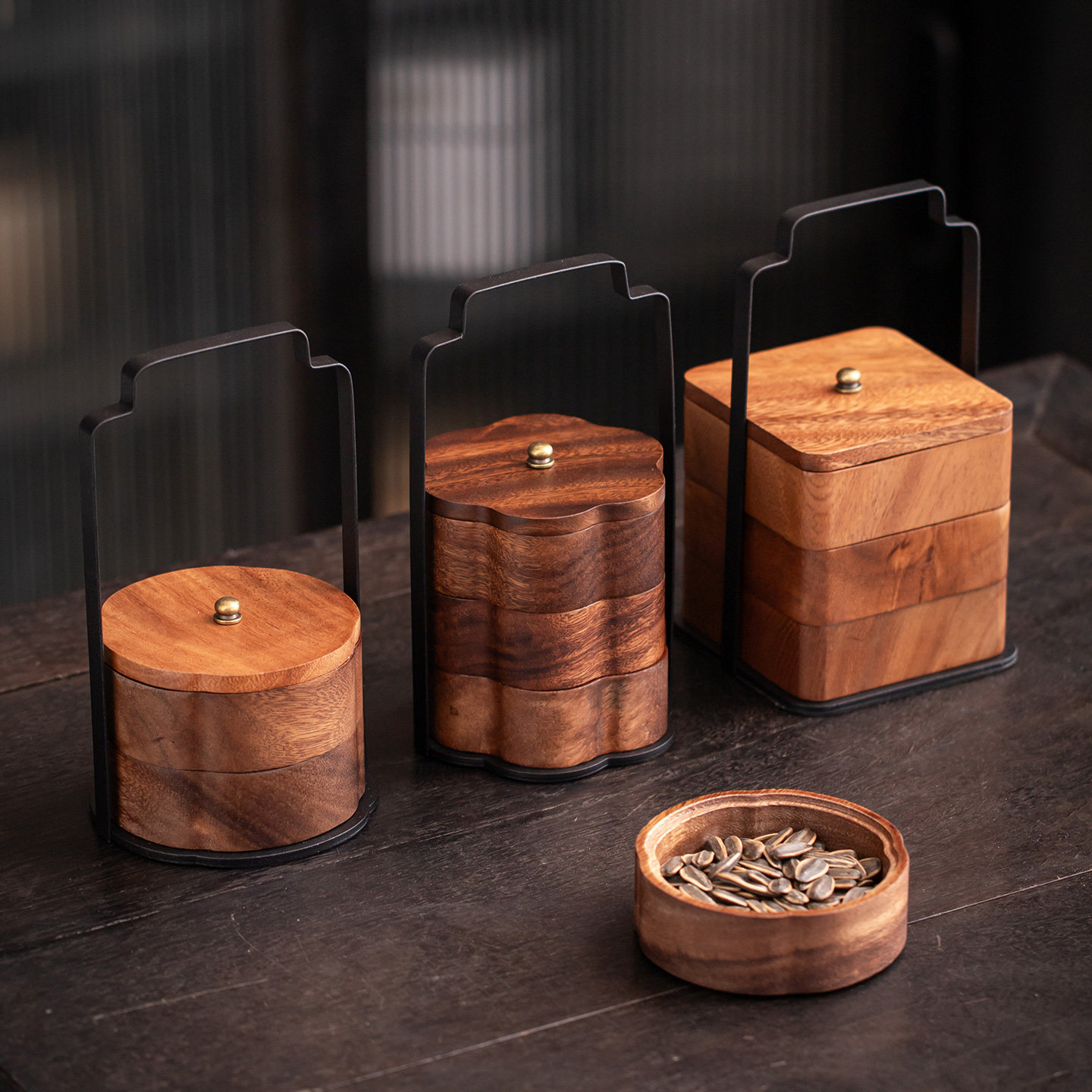 胡桃木春节茶点收纳盒糖果瓜子多层实木盘带盖复古过年收纳小碟盘