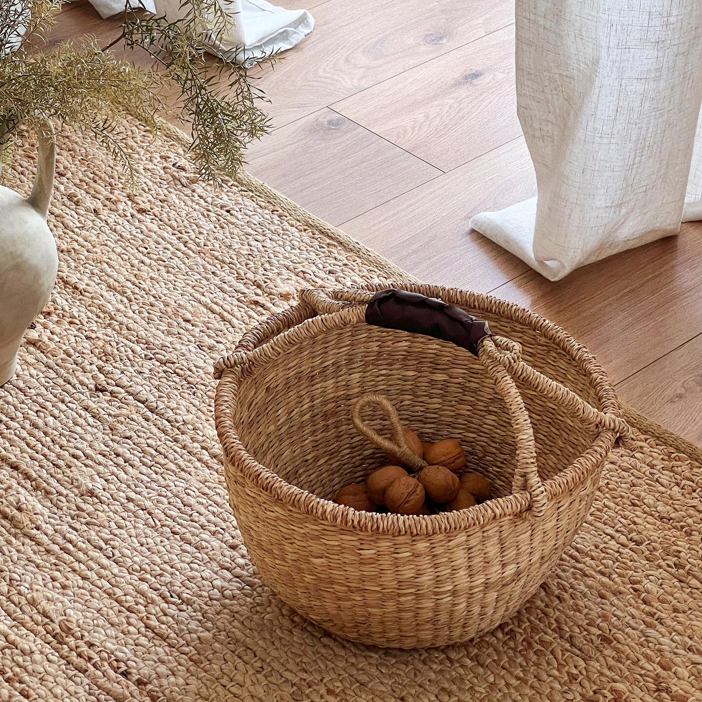 草编手工编织野餐篮收纳筐家用水果篮手提买菜篮子果蔬篮采摘篮子