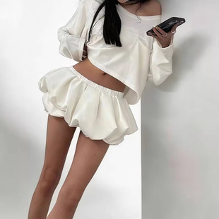 甜辣白色一字肩长袖短款防晒T恤女夏季套装花苞裤裙半身裙两件套