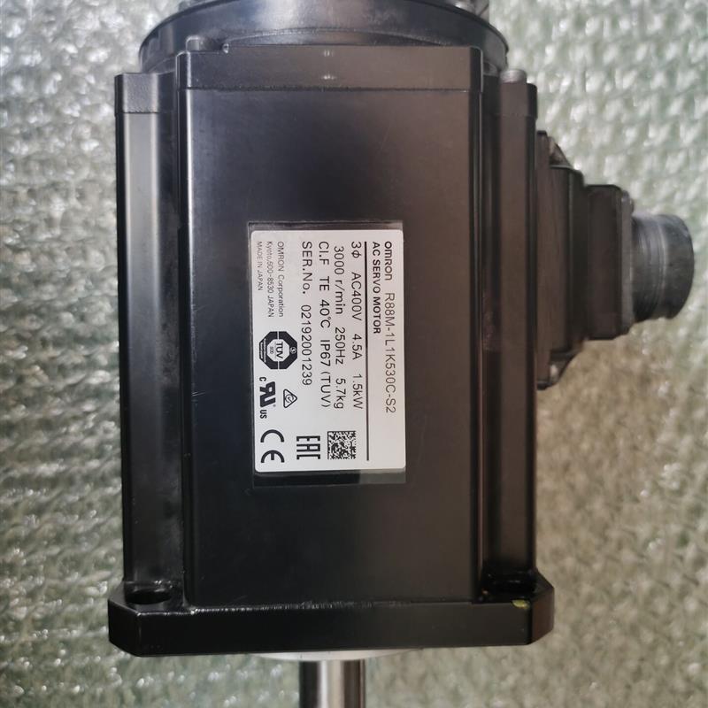 R88M-1L1K530C-S2  现货  功能正常  实物拍摄