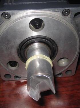 伺服电机HC-RFS203B