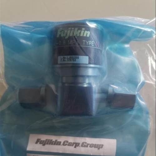 富士金   1/4   双母头低压气动隔膜阀  现货  NFPR-ND-71-6.35-2