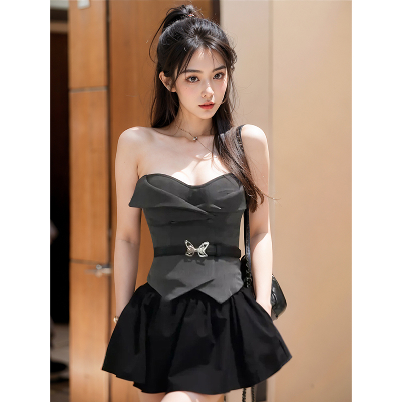 美式辣妹套装女夏季2025新款抹胸收腰不规则上衣+黑色半裙两件套
