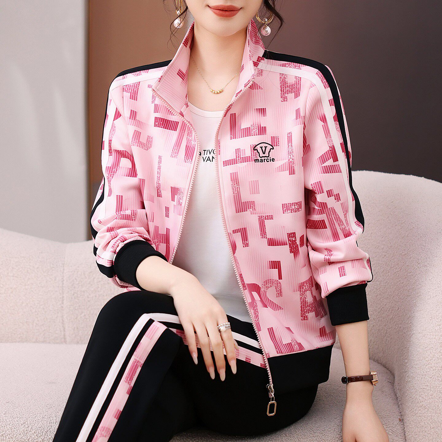 官方迈耐克斯印花运动套装女春秋2026新款时尚高级感休闲服三件套
