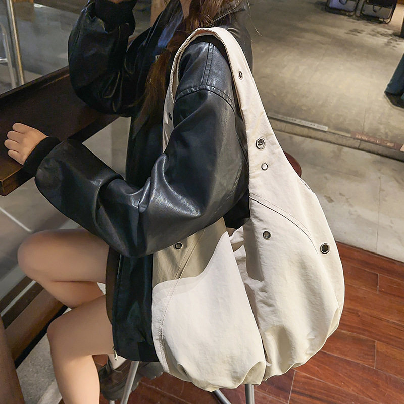 韩系轻便大容量云朵饺子包女皱褶