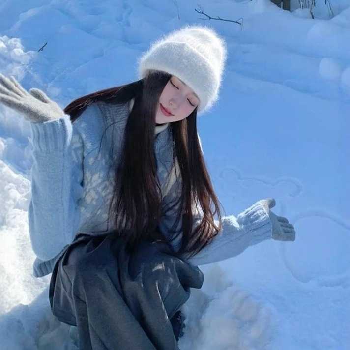 日系简约纯色兔毛混纺针织帽子女