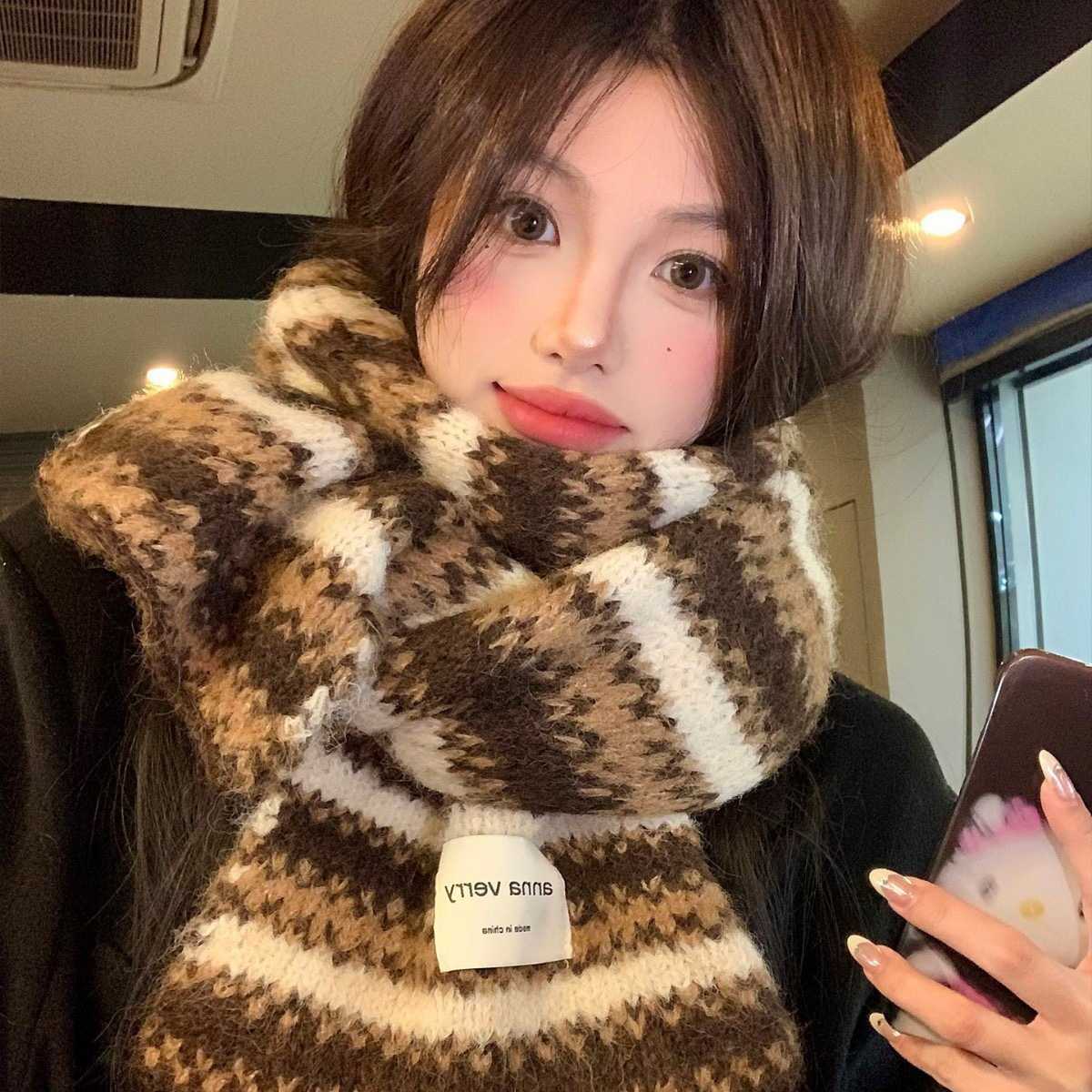 费尔岛条纹针织围巾女款冬日加厚