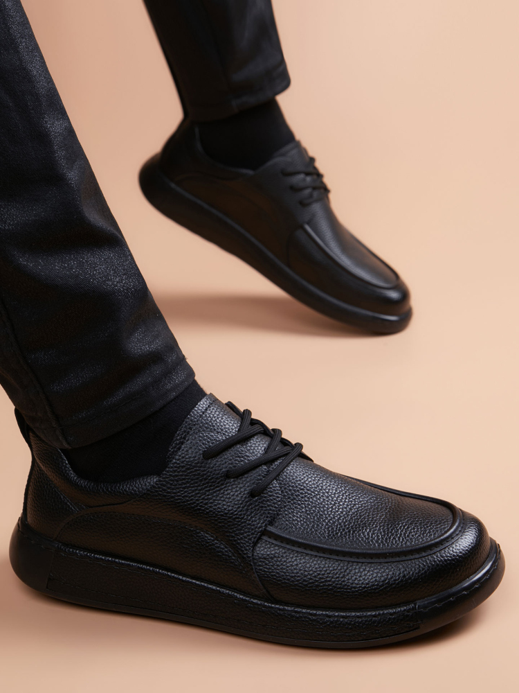 潮牌真皮软底休闲皮鞋男2025秋季新款百搭透气英伦商务正装豆豆鞋