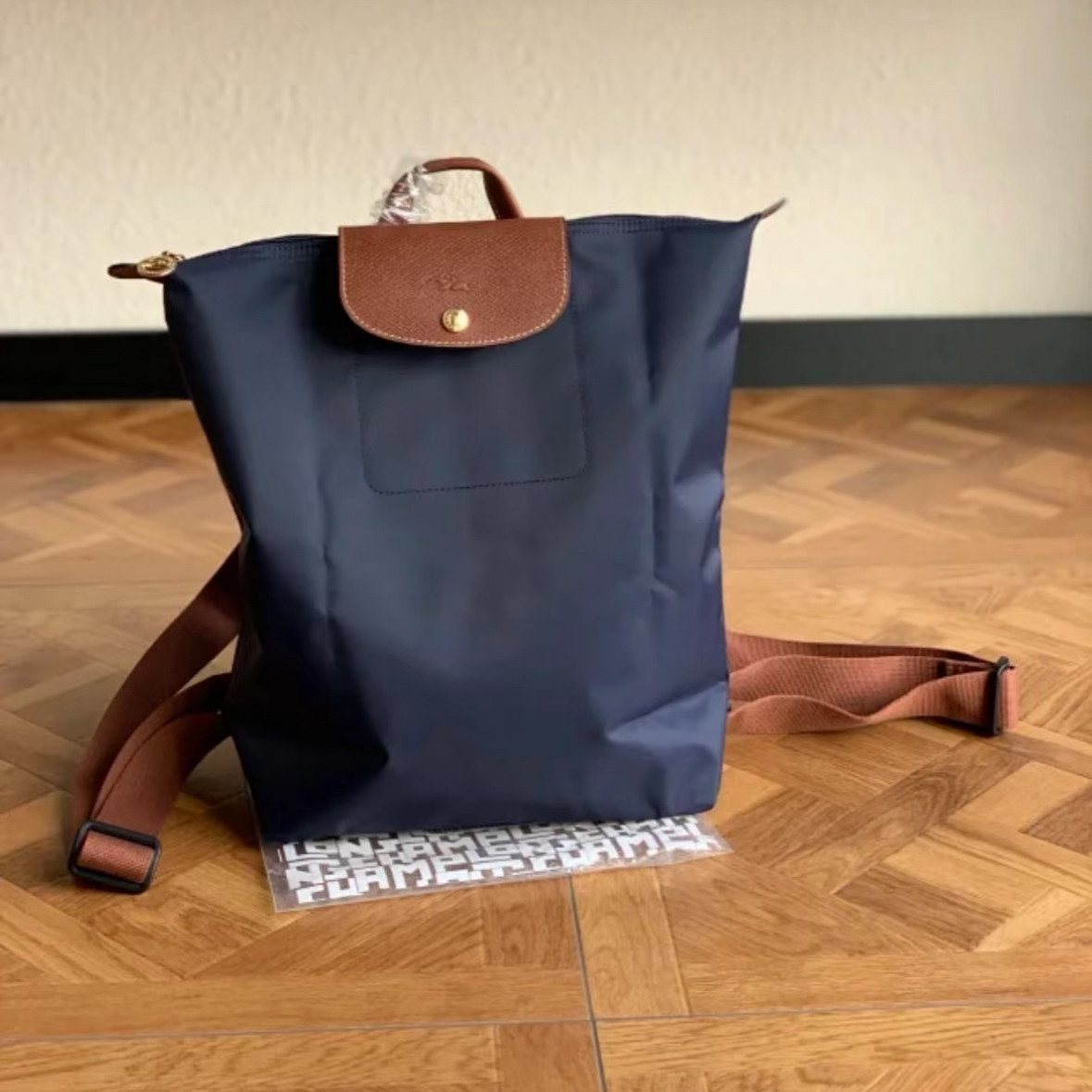 二代背包系列26年品牌小众出门不尴尬系列买小钱办大事,个性定制/设计服务/DIY,手绘包/包包定制,淘宝优惠券,粉丝福利购,淘宝优惠卷