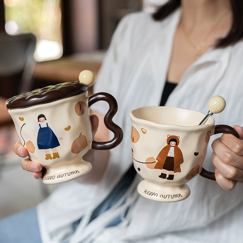 小众女生喝水杯咖啡杯