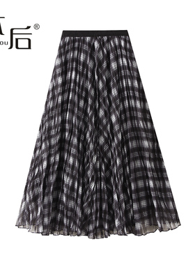 8955 垂坠格纹a字半身裙秋冬女长裙2025新款褶皱大摆高腰显瘦遮胯