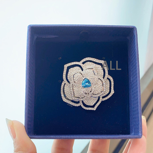 胸花气质百搭别针 轻奢女士胸针蓝色水晶玫瑰花朵时尚 高级感