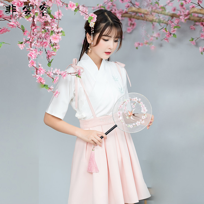 适合小个子女生的汉服 150短款古风汉元素改良交领上衣复古套装女