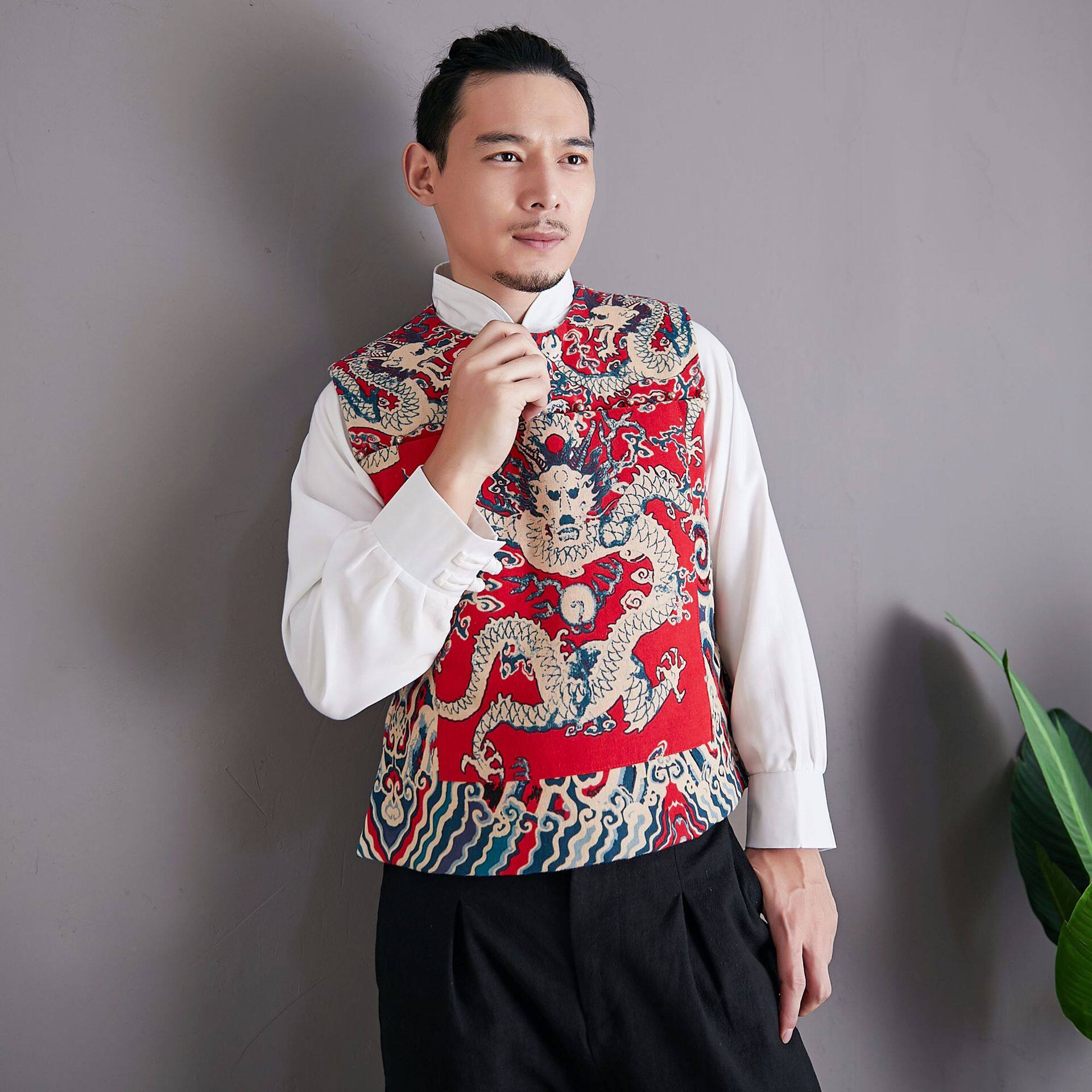棉麻男银扣龙纹新中式国风马甲高级感年轻版休闲马夹独特男棉背心