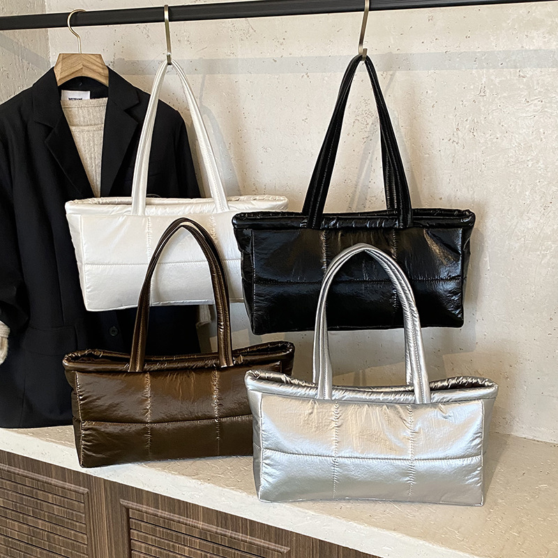 日本品质羽绒棉服包女士大容量休闲托特包轻便小众大容量单肩腋下