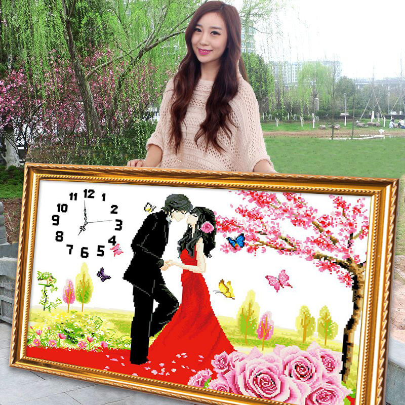结婚钟表2025年新款手工刺绣十字绣线绣婚礼系列客厅餐厅时钟挂钟