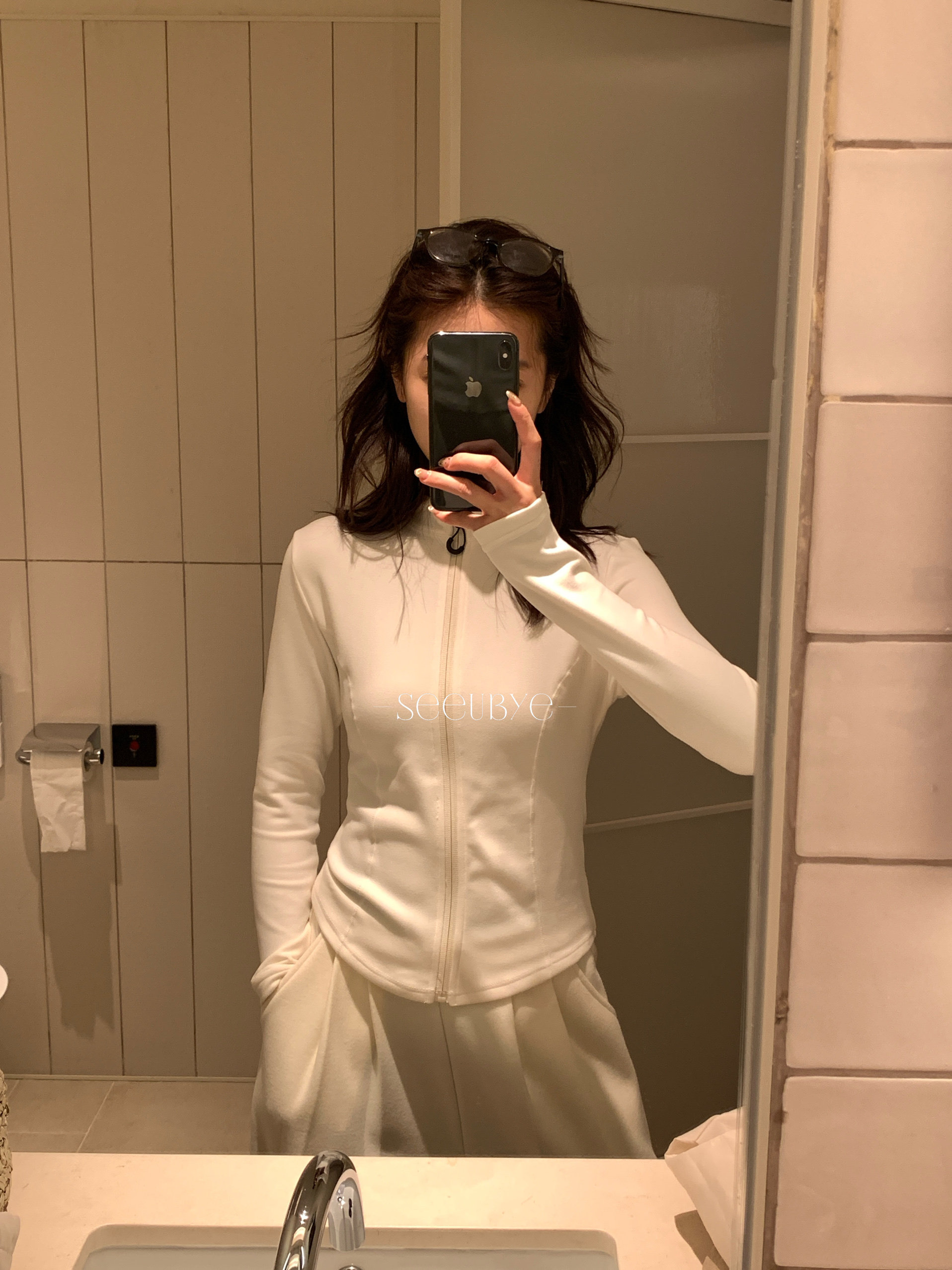 一勺甜SeeUbye轻薄发热塑身外套女2025秋冬亲肤立领修身塑身外套,女装/女士精品,常规大码外套,淘宝优惠券,粉丝福利购,淘宝优惠卷