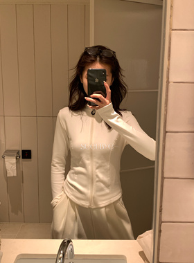 一勺甜SeeUbye轻薄发热塑身外套女2025秋冬亲肤立领修身塑身外套