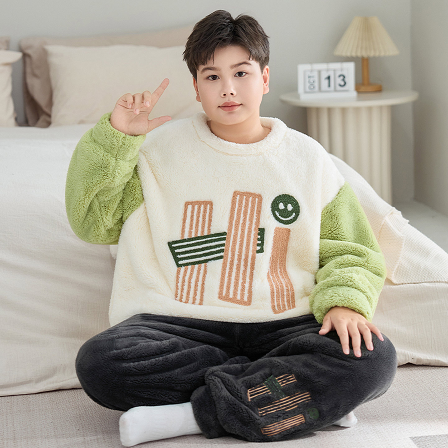 胖男童睡衣冬季珊瑚绒家居服套装