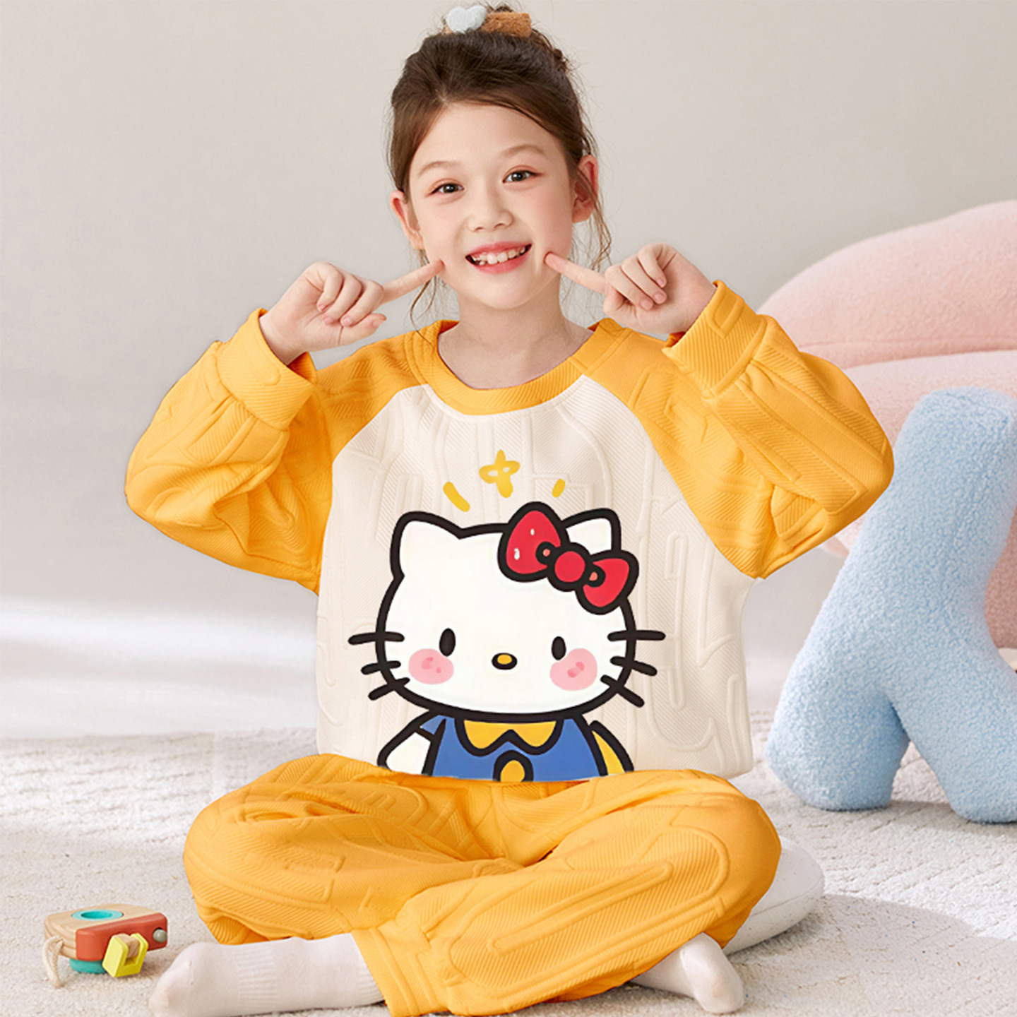 女童冬季空气棉凯蒂猫加厚家居服