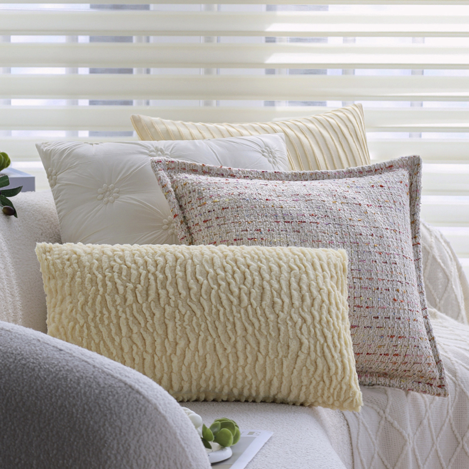 软乎乎黄色抱枕客厅沙发靠枕少女心长方形腰枕套阳台飘窗床头靠垫