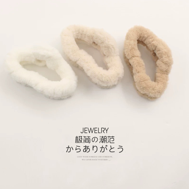 2025新款秋冬毛毛绒绒头发抓夹发夹子头饰发卡子女爪夹鲨鱼夹大号