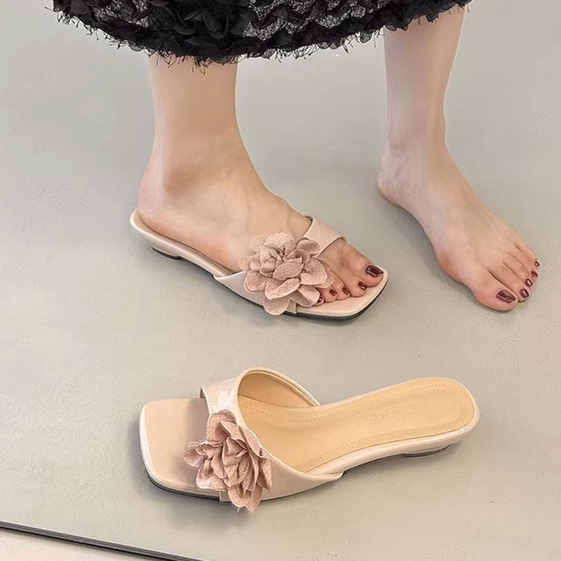 坡跟新中式国风一字拖鞋仙女鞋子2026新款夏季复古花朵配裙子凉鞋