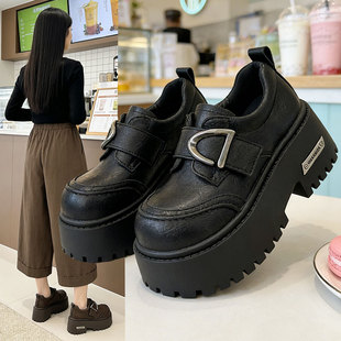 2026黑色皮带扣厚底松糕鞋女魔术贴增高百搭小皮鞋圆头小个子单鞋