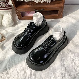 漆皮英伦风系带jk小皮鞋女圆头百搭厚底增高学生配裙子休闲乐福鞋