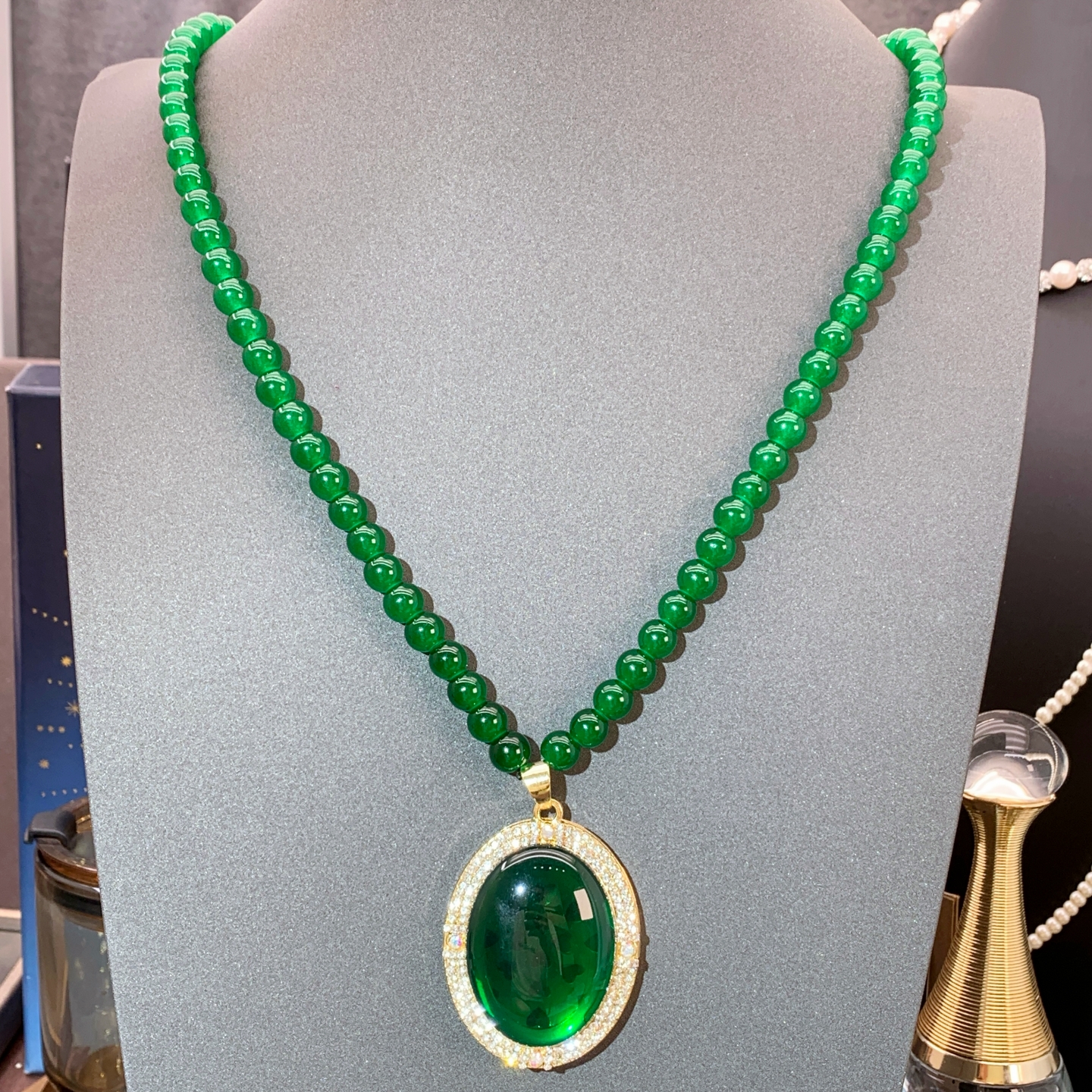 秋冬中式镶钻深绿色宝石多层叠戴满钻项链鹅蛋轻奢水滴吊坠毛衣链