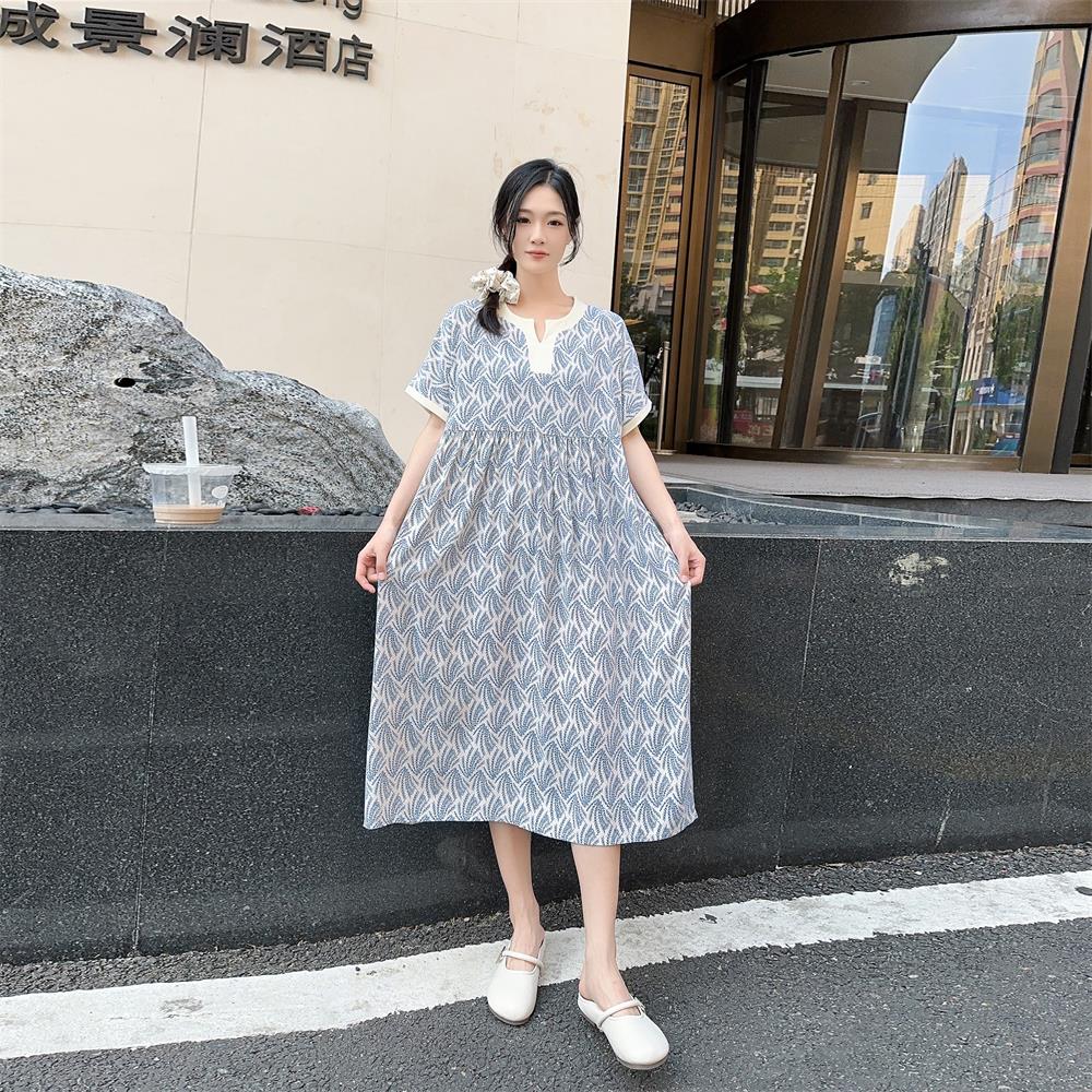 极简风宽松人造棉波点