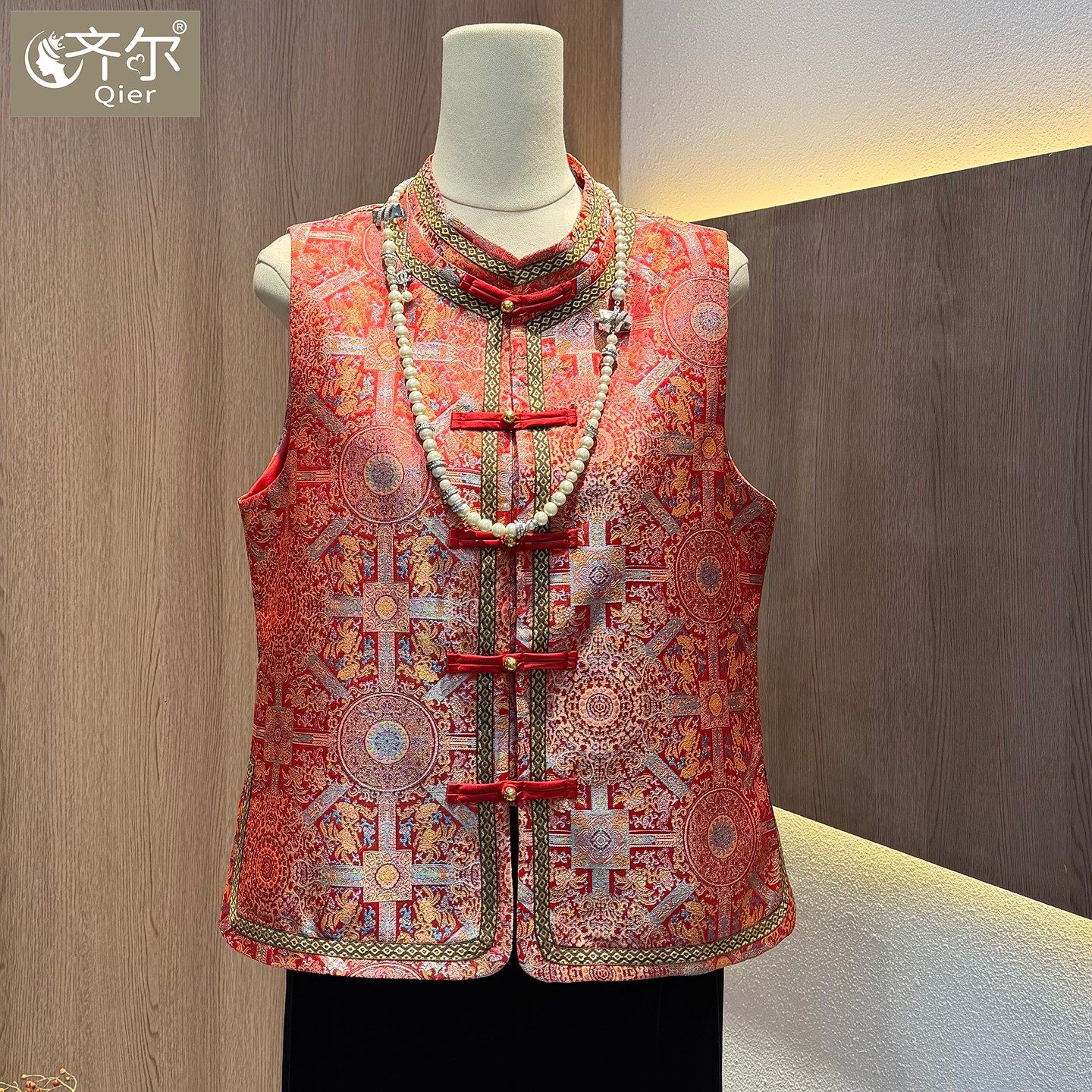 新中式高端宋锦马甲背心女2026早春新款轻国风气质唐装上衣拜年服