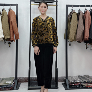 阔太太金丝绒套装女秋季2022新款灯笼袖大码洋气妈妈两件套裤子