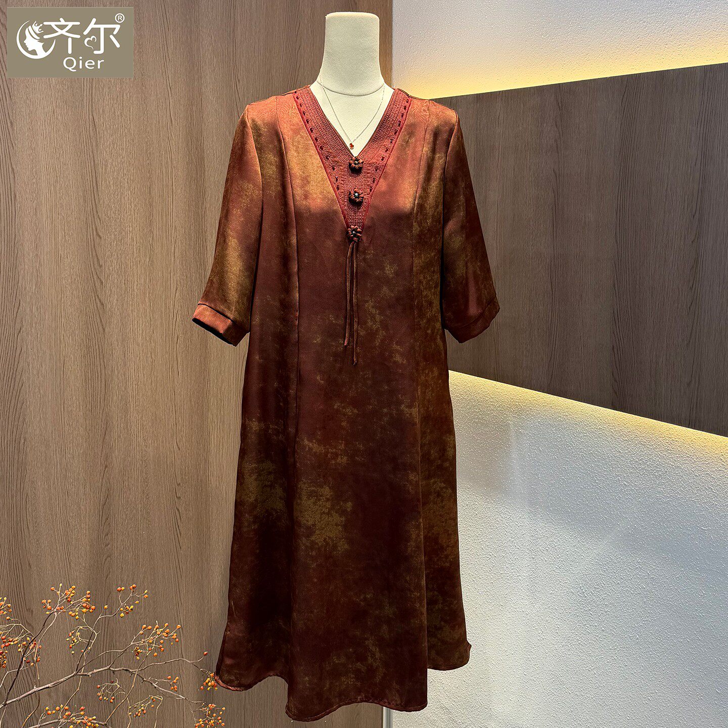 胖妈妈香云纱连衣裙高端真丝缎连衣裙子中老年加肥加大码过膝裙子