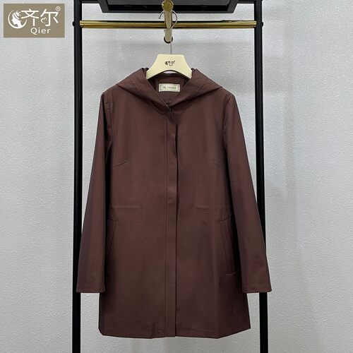 品牌2025年新款妈妈装春秋外套女大码中老年女士连帽洋气显瘦风衣