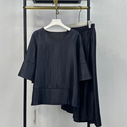 高端大码女装2025夏装新款减龄宽松妈妈套装洋气遮肚子胖mm两件套