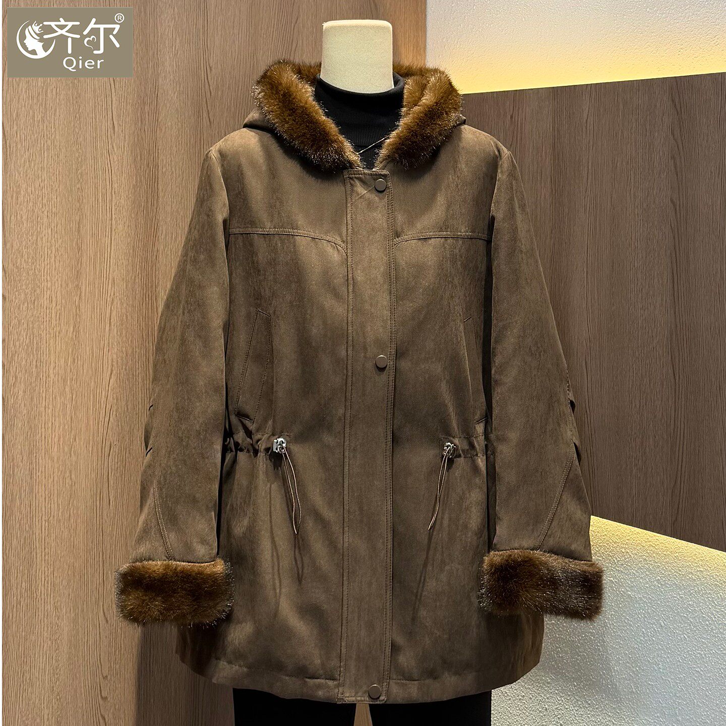 尼克服环保毛皮草冬季新款羽绒服白鸭绒外套女保暖妈妈装显瘦穿搭