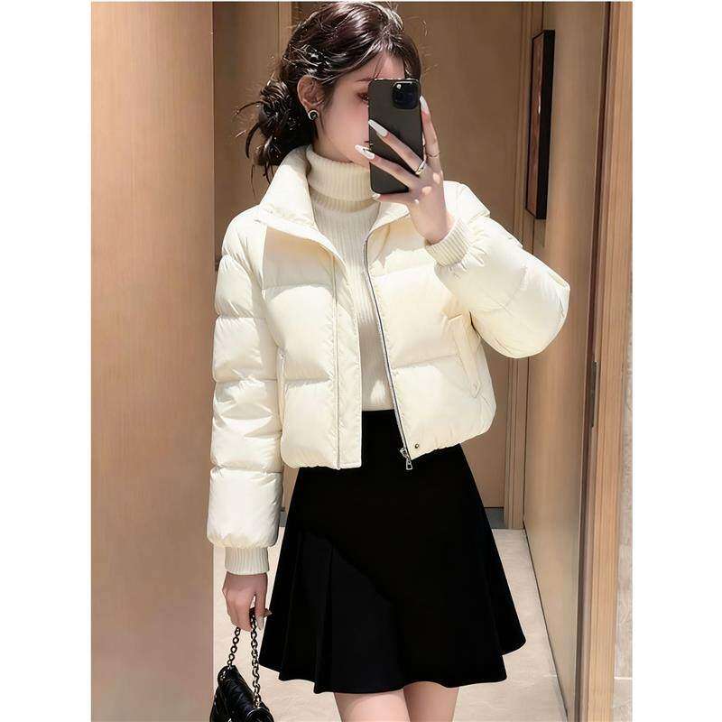 今年流行外套白色短款棉服女2025冬新款女士洋气保暖小个子面包服