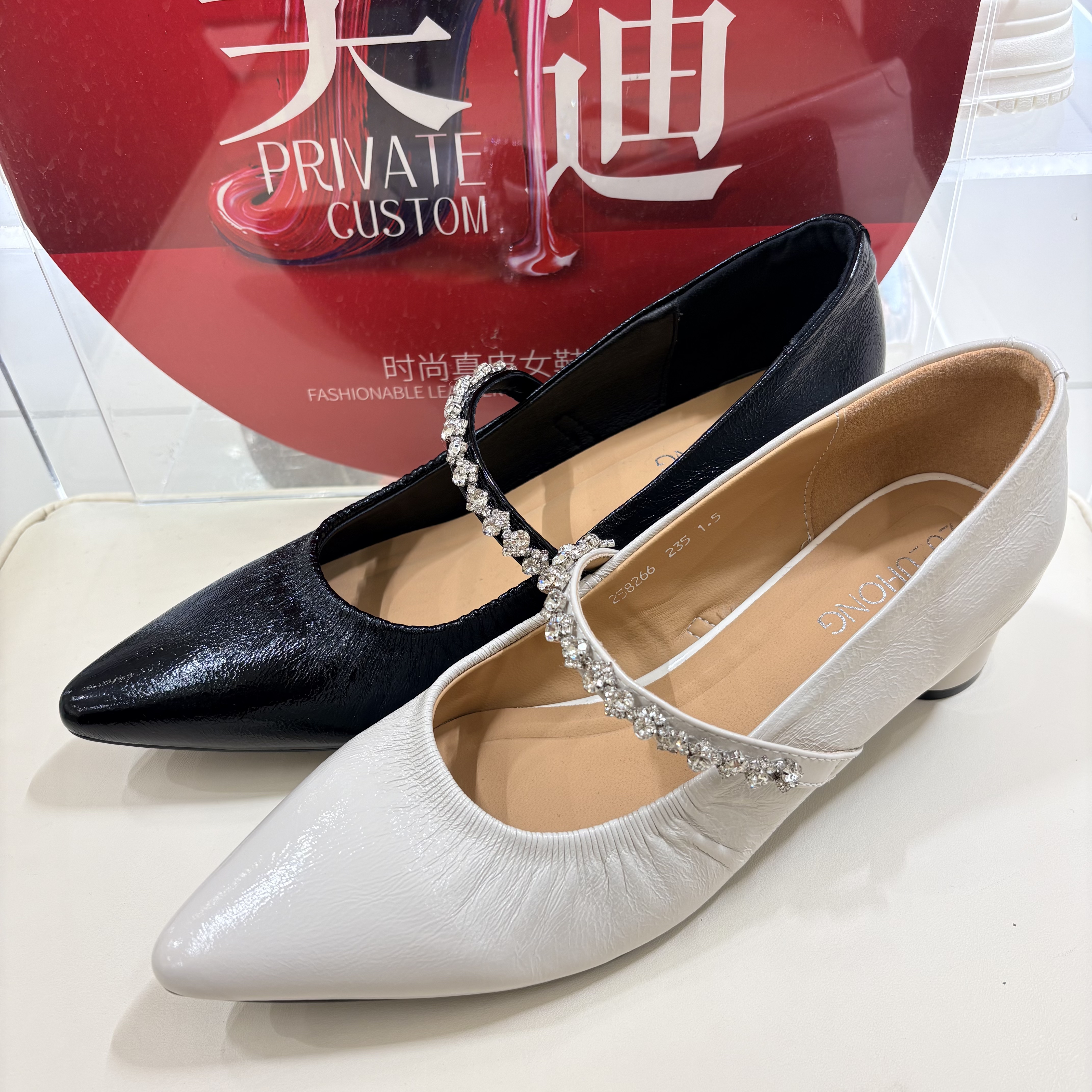 足足红品牌专柜新款牛皮真皮尖头细跟单鞋女鞋韩版浅口百搭时尚