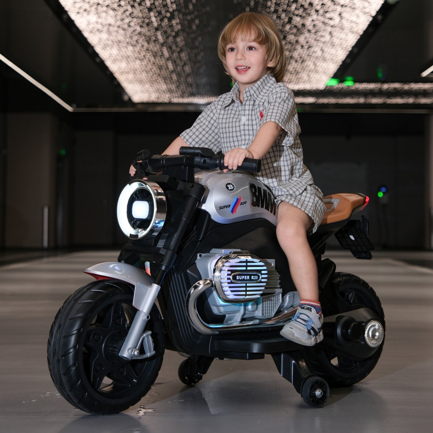 儿童电动车摩托车三轮可坐人男女孩超大号二轮玩具车双人童车充电