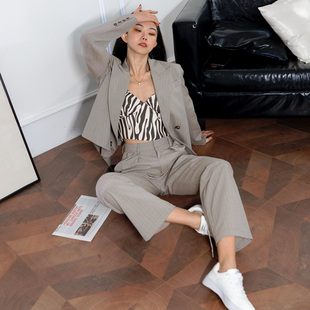 休闲高级感小西服套装 月影集 气质短款 外套女小众设计感时尚 西装